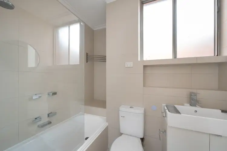 Fifth view of Homely apartment listing, 18/187 George Street, East Melbourne VIC 3002
