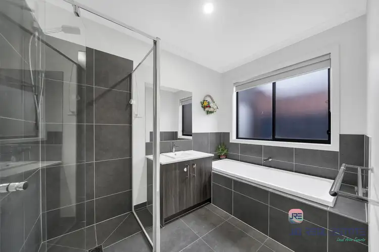 Fourth view of Homely house listing, 8 Harry Drive, Thornhill Park VIC 3335