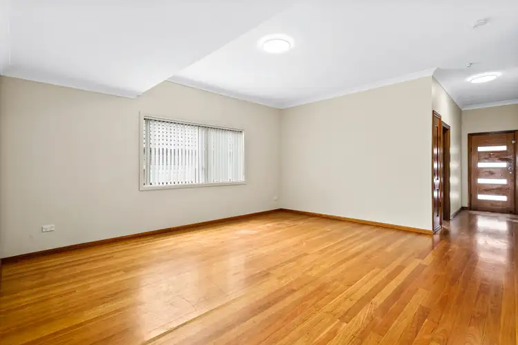 12 Robertson Street