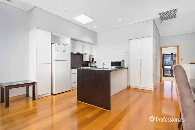 Sixth view of Homely apartment listing, 3/9 Wiebbe Hayes Lane, Geraldton WA 6530