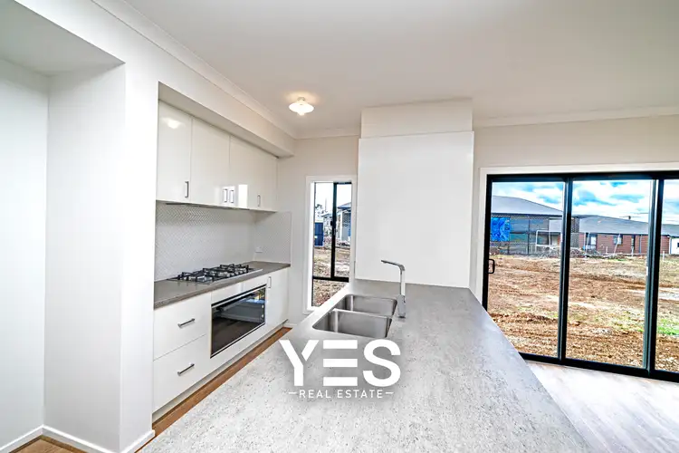 Third view of Homely house listing, 21 Vilana Drive, Sunbury VIC 3429