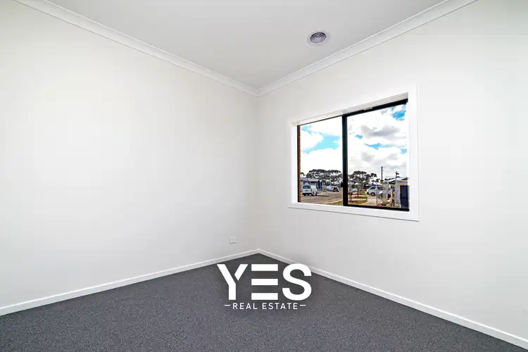 Fifth view of Homely house listing, 21 Vilana Drive, Sunbury VIC 3429