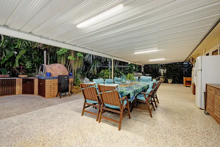 28 Renecol Avenue, Rasmussen QLD 4815