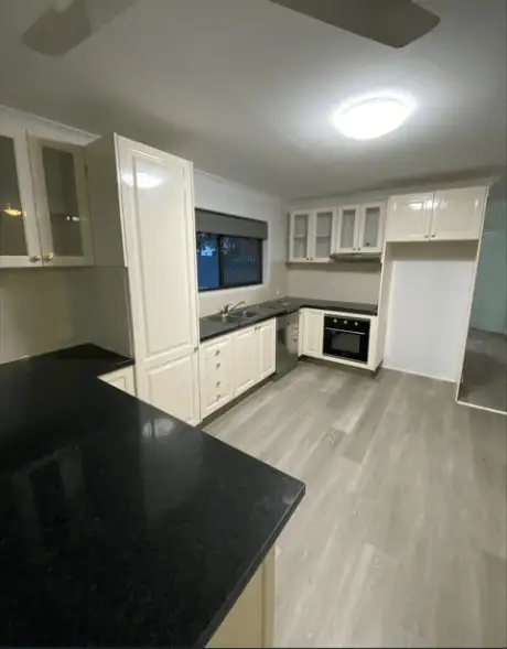 Seventh view of Homely house listing, 10 Vermont Crescent, Mount Warren Park QLD 4207