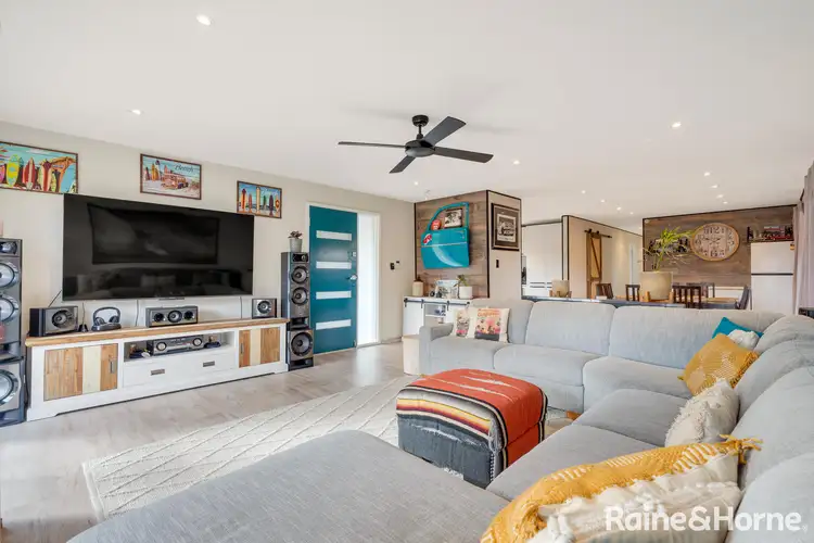 Fifth view of Homely house listing, 3 Baltusrol Close, Sunbury VIC 3429