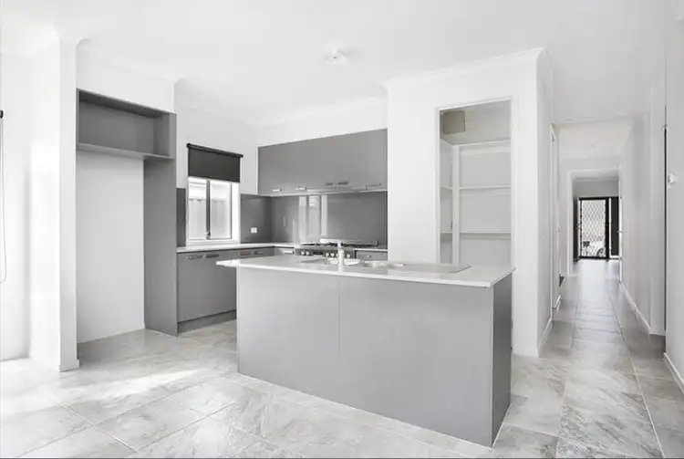 Third view of Homely house listing, 21 Manning Circuit, Tarneit VIC 3029