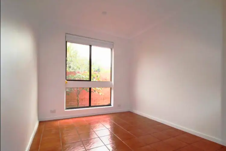 Fifth view of Homely villa listing, 3/105 Gooch Street, Thornbury VIC 3071