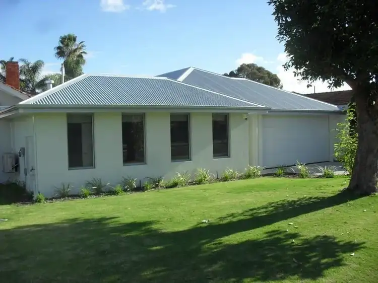 35 Harris Street, Carlisle WA 6101