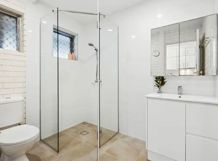 Fifth view of Homely unit listing, 2/15 Russell Street, Noosaville QLD 4566