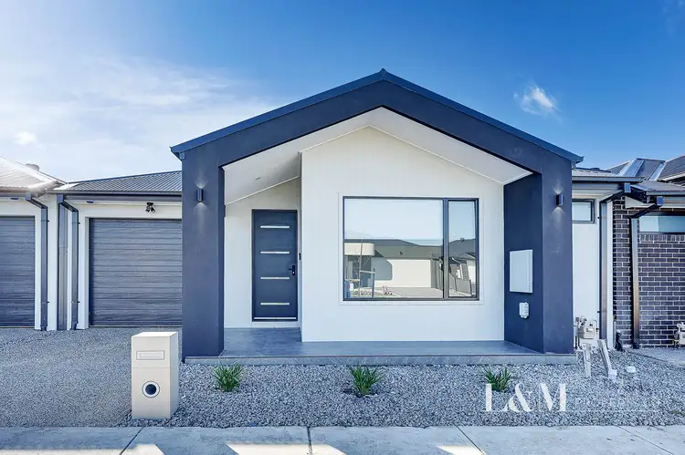 13 Mealie Avenue, Mickleham VIC 3064