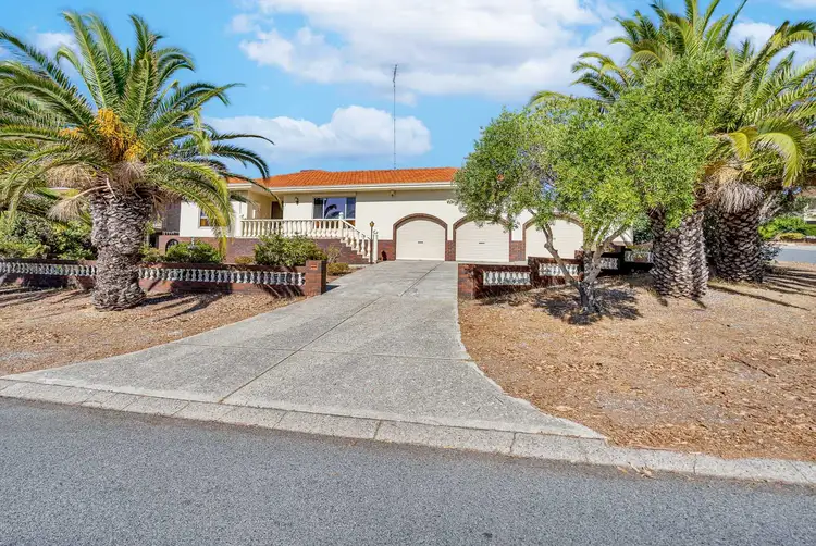 Main view of Homely house listing, 2 Steinbeck Place, Spearwood WA 6163