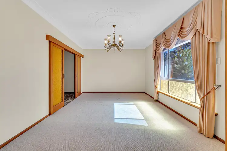 Fourth view of Homely house listing, 2 Steinbeck Place, Spearwood WA 6163