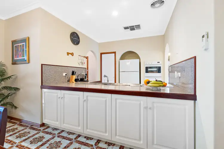 Sixth view of Homely house listing, 2 Steinbeck Place, Spearwood WA 6163