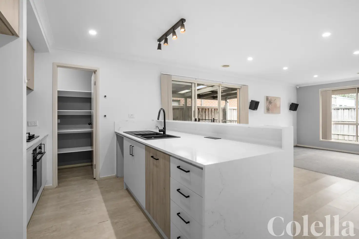 Main view of Homely house listing, 5 Elmsford Crescent, Cranbourne West VIC 3977