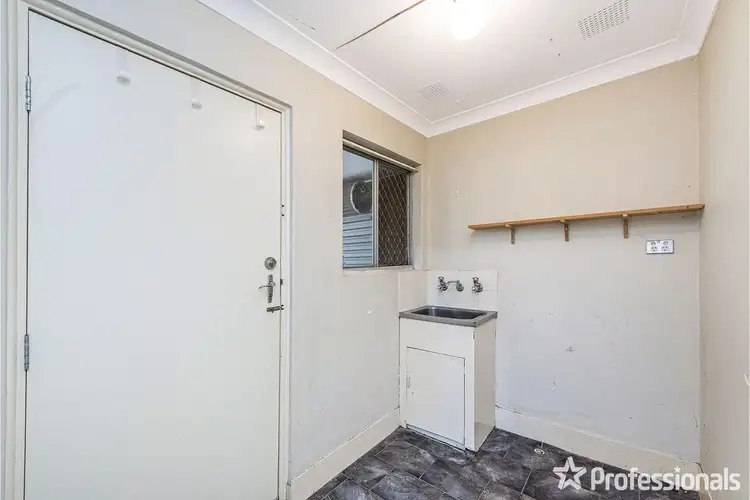 Seventh view of Homely house listing, 20 Brumby Place, Armadale WA 6112