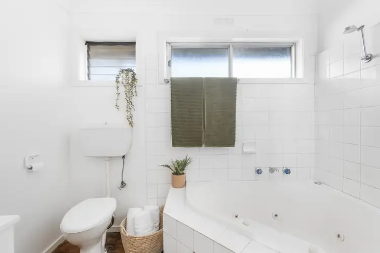 Sixth view of Homely unit listing, 2/32 Vernon Street, South Kingsville VIC 3015