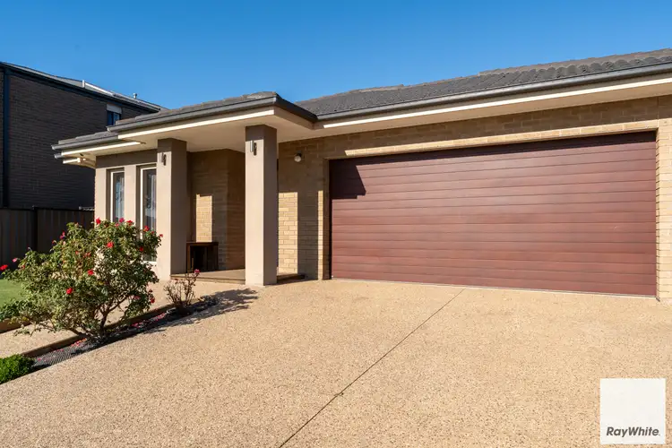 22 Bowmont Drive, Derrimut VIC 3026