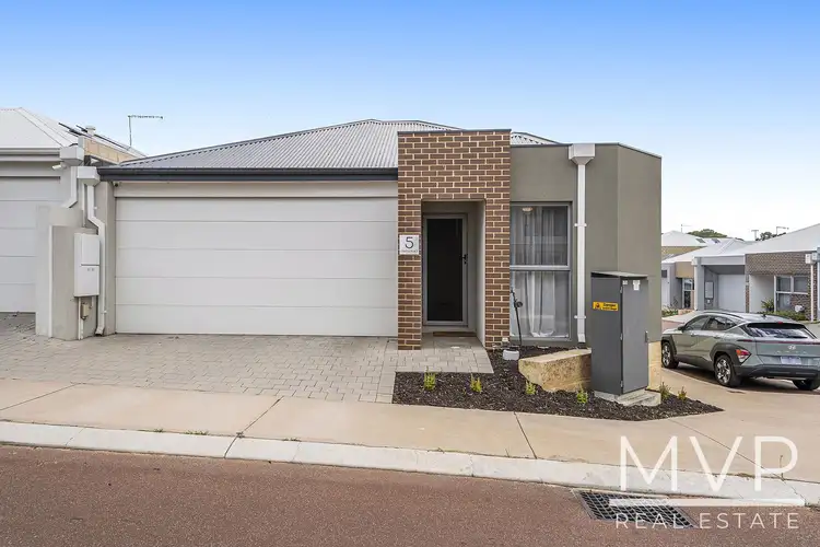 Second view of Homely house listing, 5 Conifer Place, Kardinya WA 6163