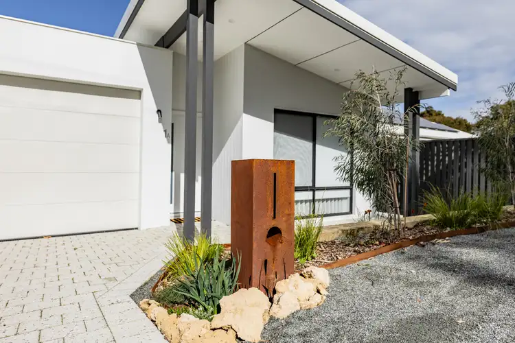 1A Treeby St, Coolbellup WA 6163