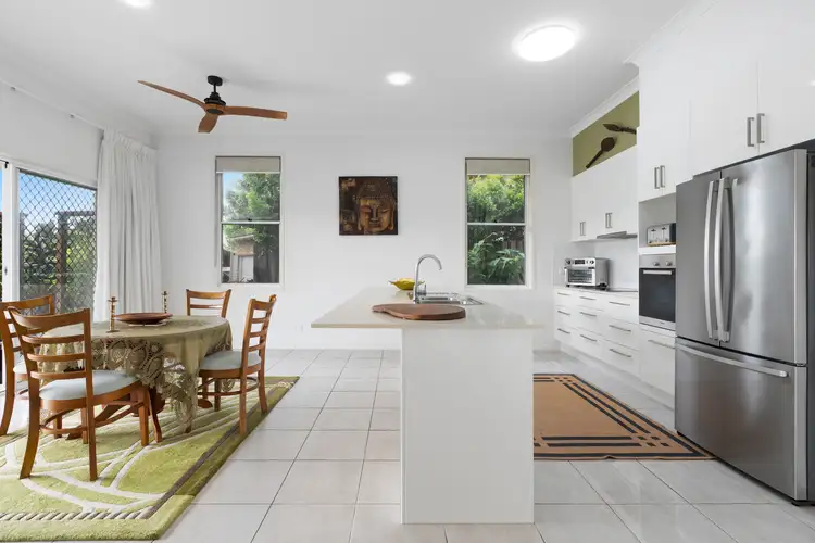 8 Parkhill Court, Little Mountain QLD 4551