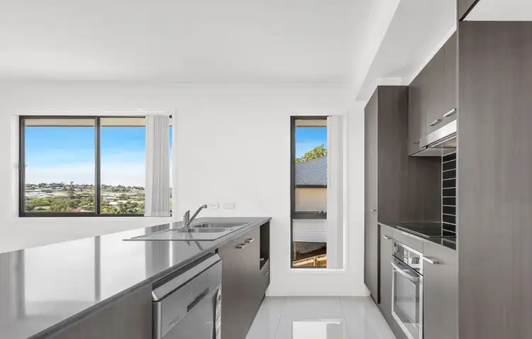 Second view of Homely house listing, 1/32 McInnes Crescent, Glenvale QLD 4350