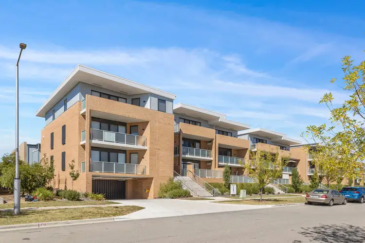 18/22 Cornelius Street, Coombs ACT 2611
