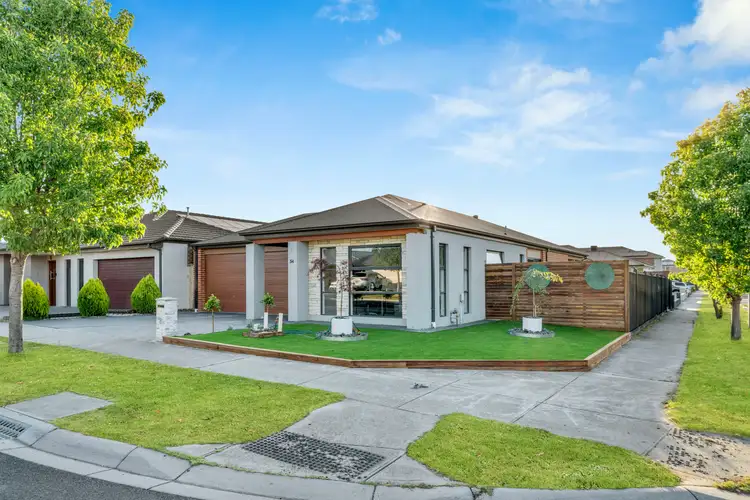 34 St Clair Avenue, Cranbourne West VIC 3977
