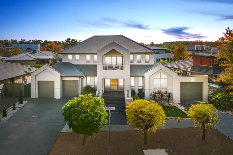 26 Jeanne Young Circuit, Mckellar ACT 2617