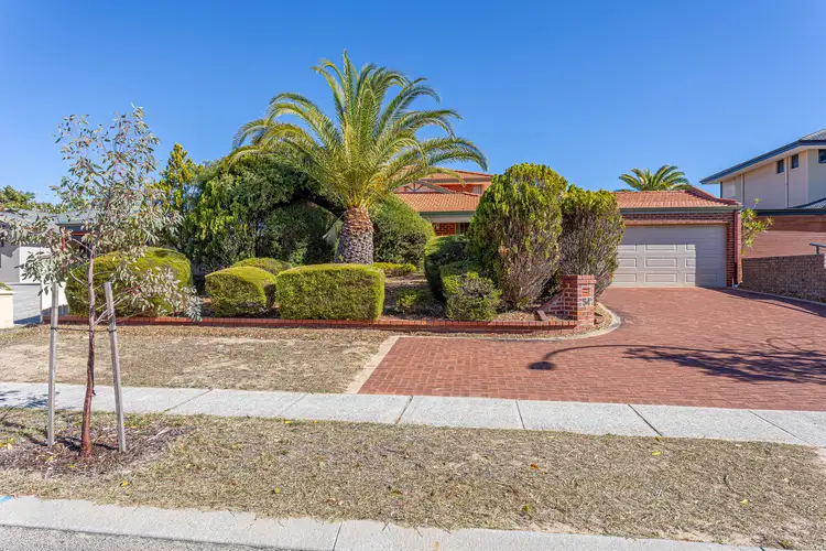 54 Dampier Avenue, Mullaloo WA 6027