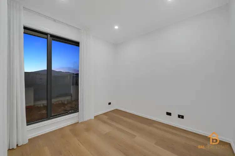 Third view of Homely house listing, 32 Urquhart Road, Tarneit VIC 3029
