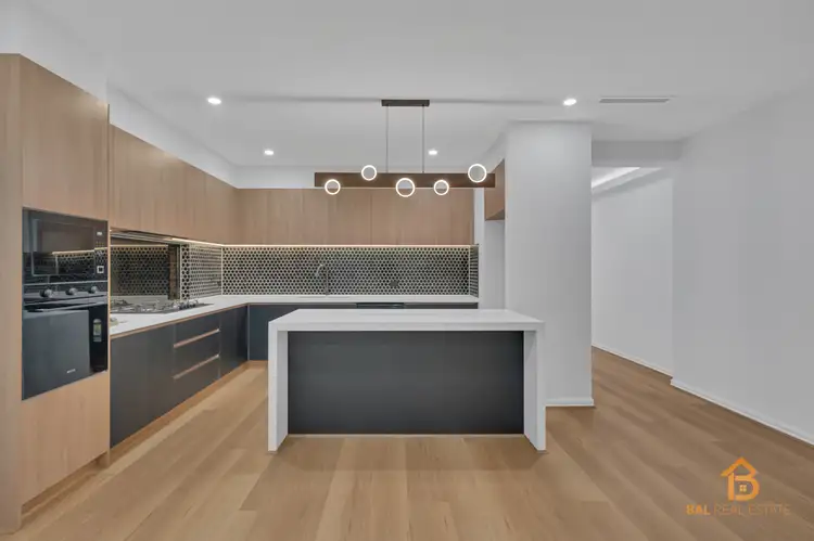 Fifth view of Homely house listing, 32 Urquhart Road, Tarneit VIC 3029