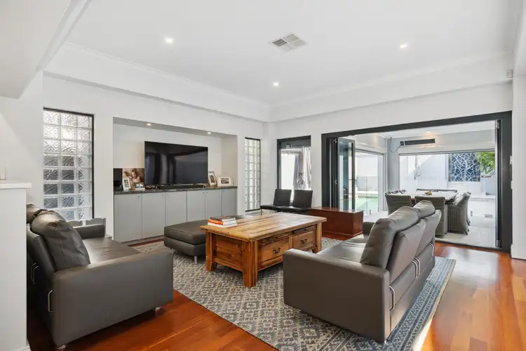 Fourth view of Homely house listing, 19 COWRIE CRESCENT, Mount Pleasant WA 6153