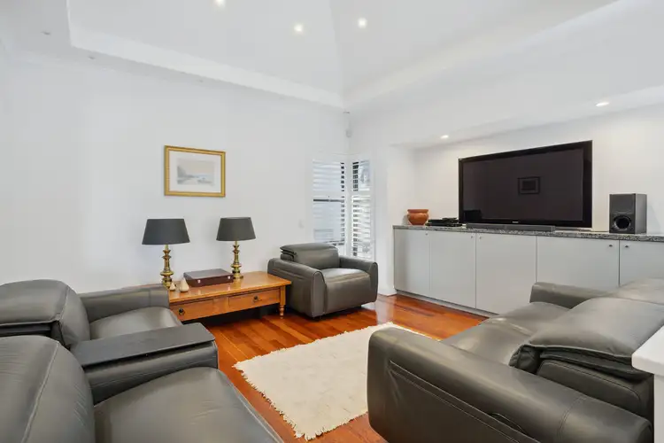 Seventh view of Homely house listing, 19 COWRIE CRESCENT, Mount Pleasant WA 6153