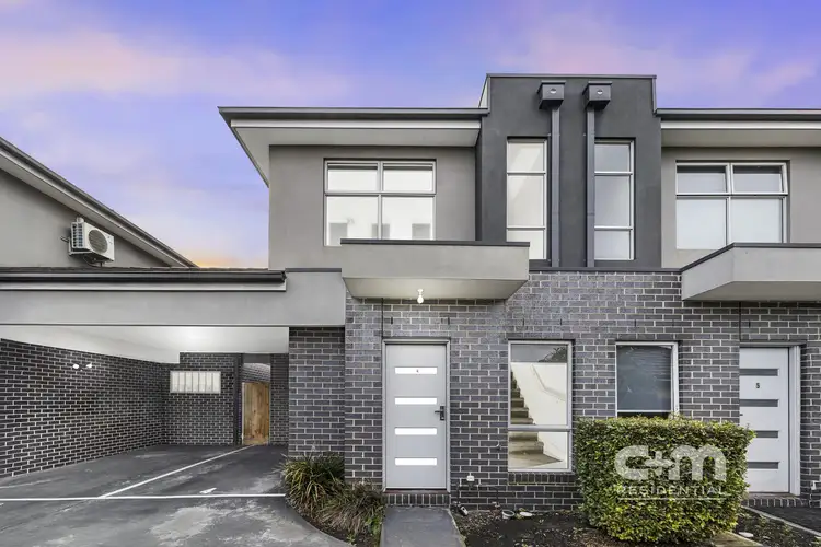 4/34 Grevillia Road, Oak Park VIC 3046