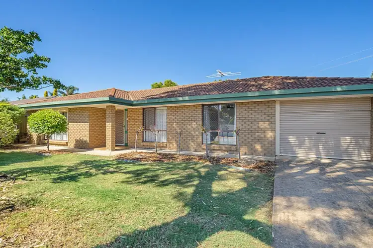 4 Blaxland Avenue, Woodcroft SA 5162