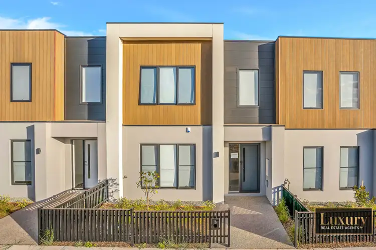 Main view of Homely townhouse listing, 5 Sunflower walk, Bonnie Brook VIC 3335