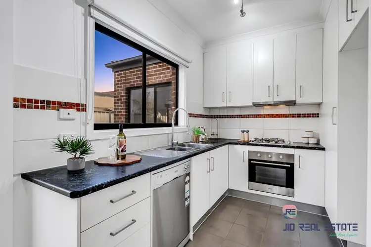 Sixth view of Homely house listing, 4/66-68 Lester Avenue, St Albans VIC 3021