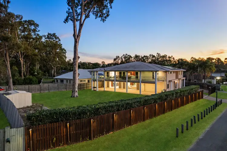 8 Macaranga Crescent, Carseldine QLD 4034