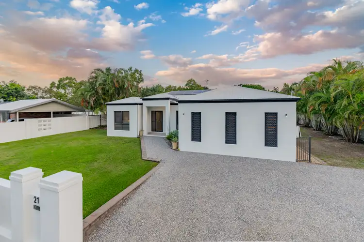 21 Mostyn Crescent, Bushland Beach QLD 4818