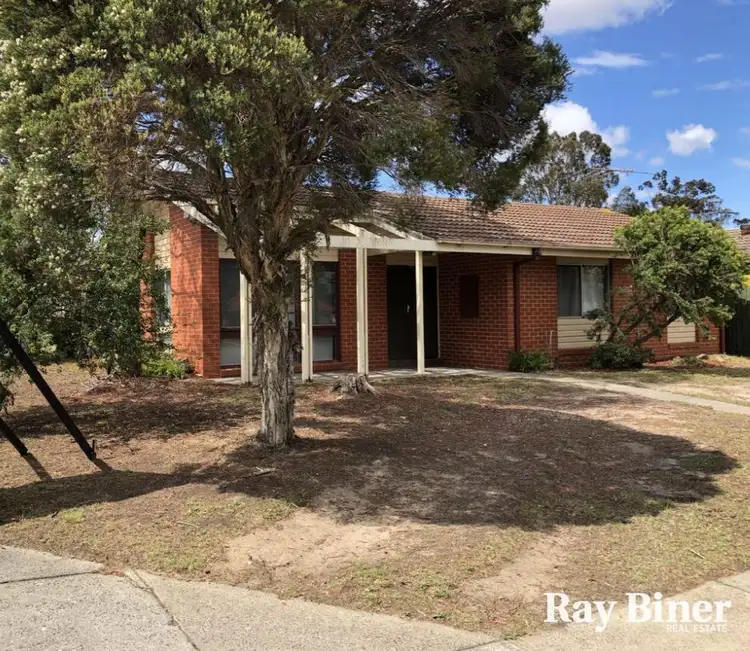 Fifth view of Homely house listing, 1 Rhyll Court, Westmeadows VIC 3049