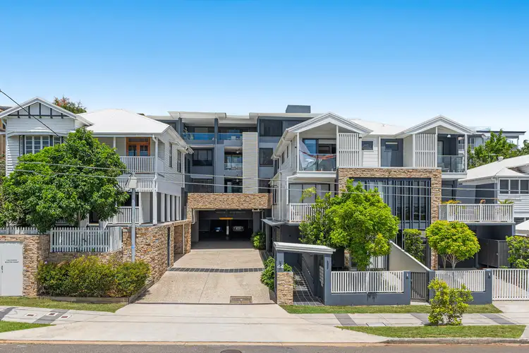 Main view of Homely apartment listing, 4/44 Miles Street, Hawthorne QLD 4171