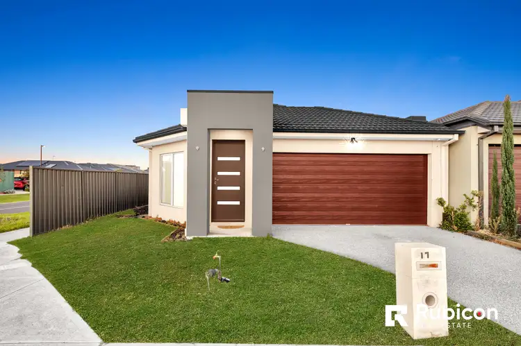 Second view of Homely house listing, 17 Manda Circuit, Tarneit VIC 3029