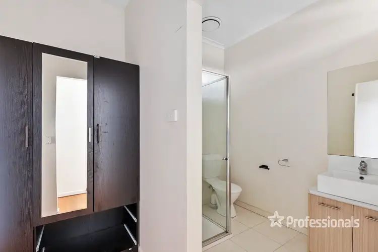 Fifth view of Homely house listing, 24 Thompson Court, Werribee VIC 3030