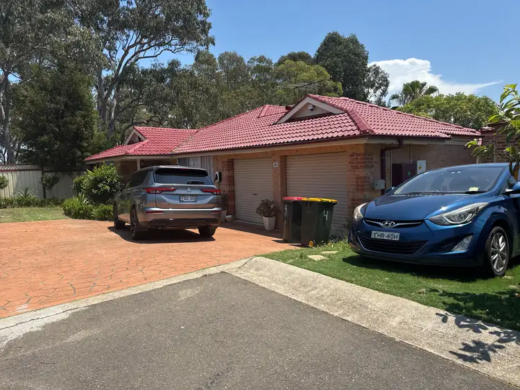 4 Seale Way, Oakhurst NSW 2761