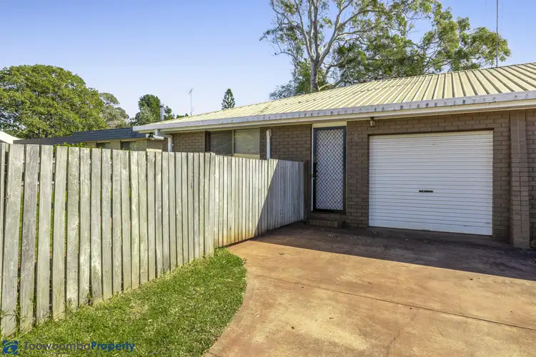2/1 Oxford Court, Darling Heights QLD 4350