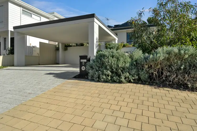 8 Fairlawn Gardens, Heathridge WA 6027