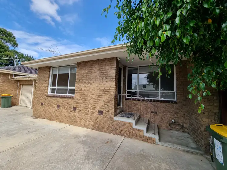 2/17 Mayne Street, Sunshine West VIC 3020
