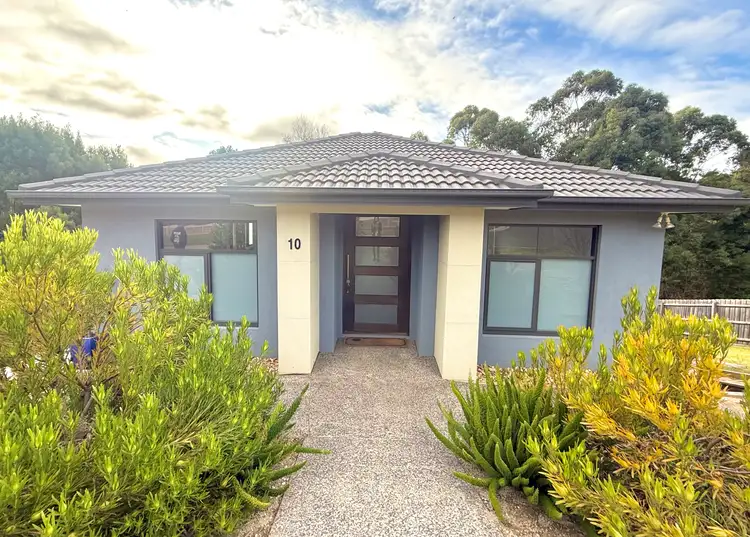 10 Mathew Court, Drouin VIC 3818