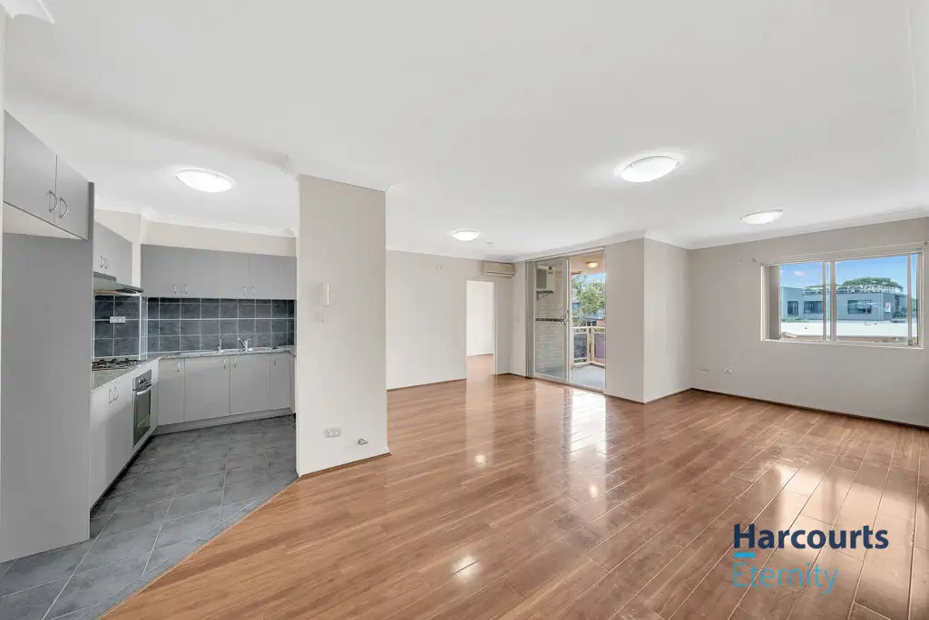 Main view of Homely unit listing, 56/2 Wentworth Avenue, Toongabbie NSW 2146