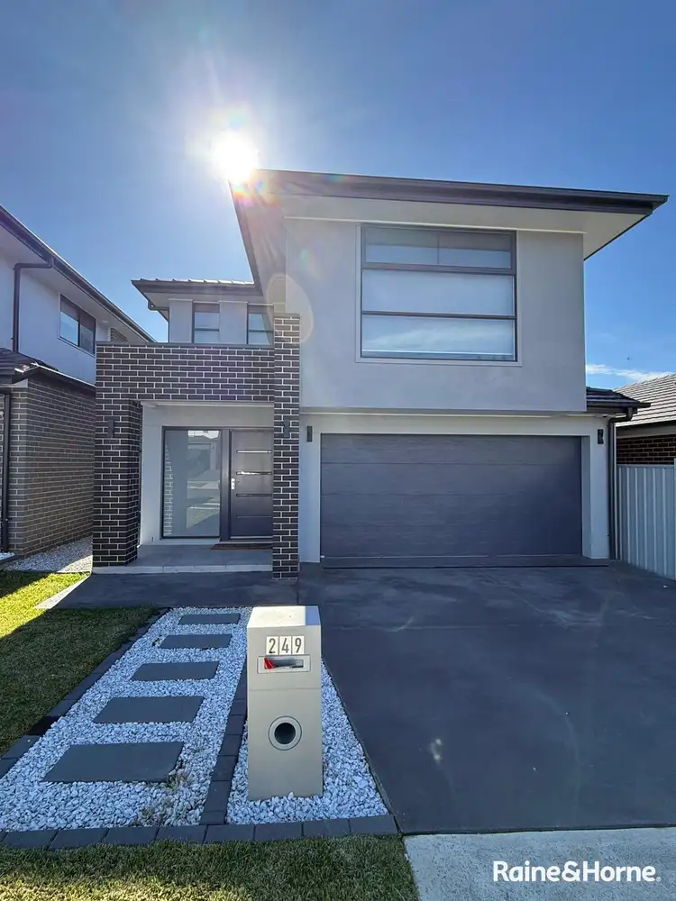 249 Seventh Avenue, Austral NSW 2179